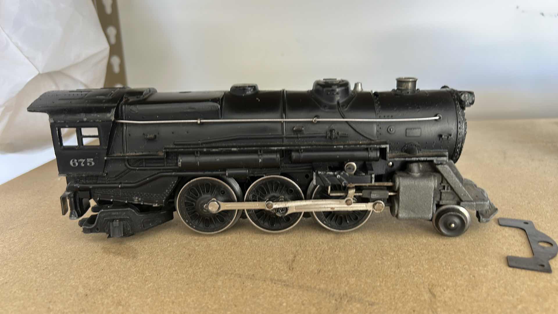 Photo 1 of VINTAGE LIONEL NO. 675 STEAM LOCOMOTIVE FROM THE POSTWAR ERA, TYPICALLY MANUFACTURED IN THE LATE 1940S OR EARLY 1950S.