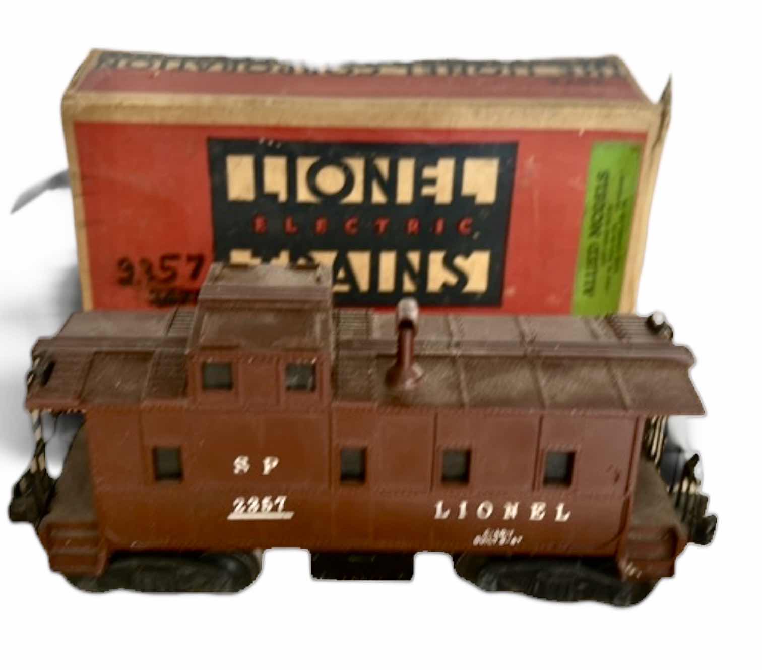 Photo 1 of VINTAGE LIONEL POSTWAR NO. 2357 SOUTHERN PACIFIC (SP) CABOOSE IN TUSCAN BROWN.