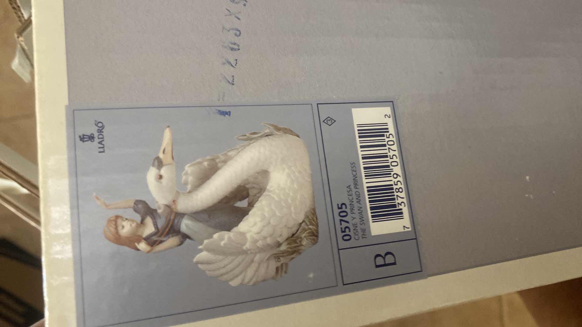 Photo 1 of VINTAGE LLADRO “ THE SWAN AND THE PRINCESS” MODEL 05705  WITH BOX 7 1/2” X 9”