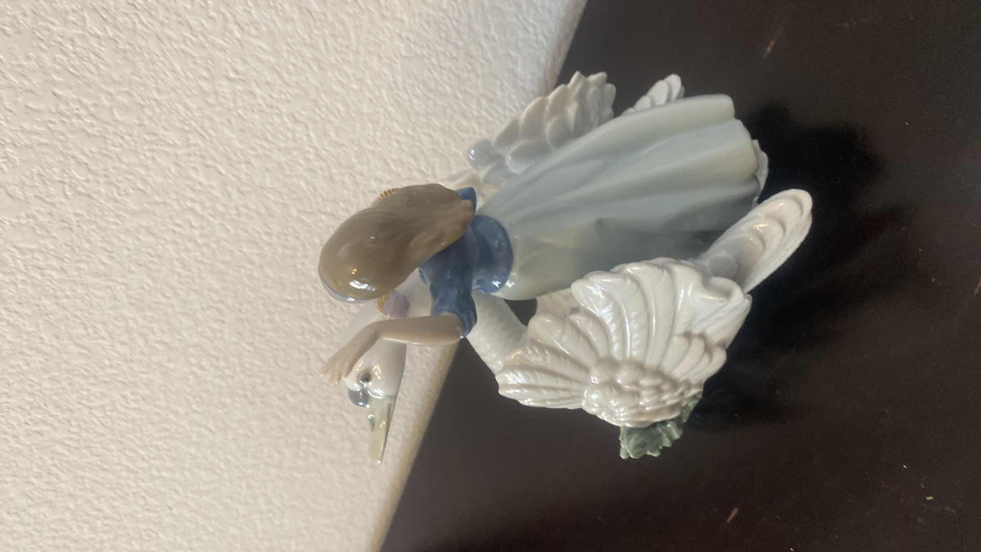 Photo 1 of VINTAGE LLADRO “ THE SWAN AND THE PRINCESS” MODEL 05705  WITH BOX 7 1/2” X 9”