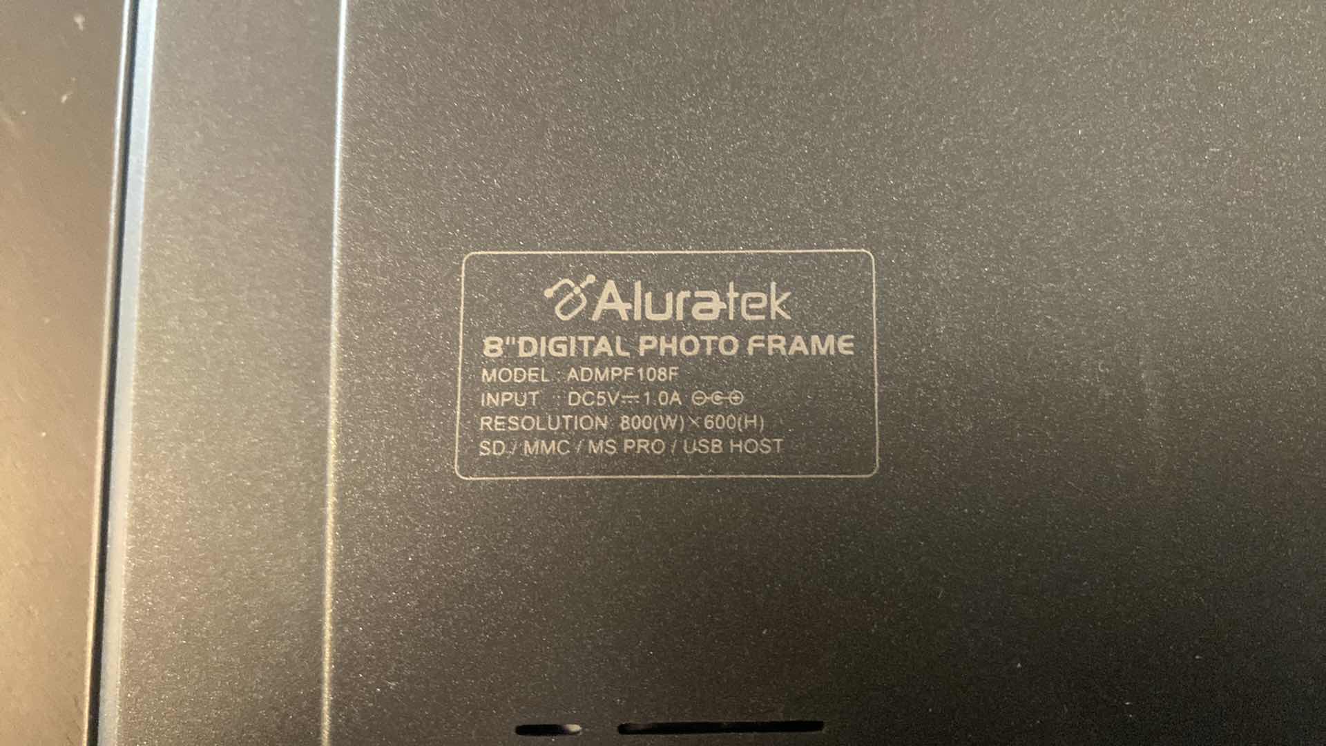 Photo 1 of DIGITAL PHOTO FRAME 8 1/2“ X 7“