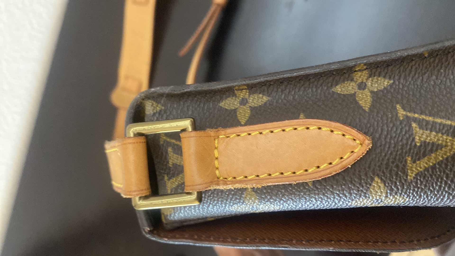 Photo 1 of VINTAGE LOUIS VUITTON ST. CLOUD MONOGRAM GM HANDBAG 9 1/2“ X 2 1/2” H9”