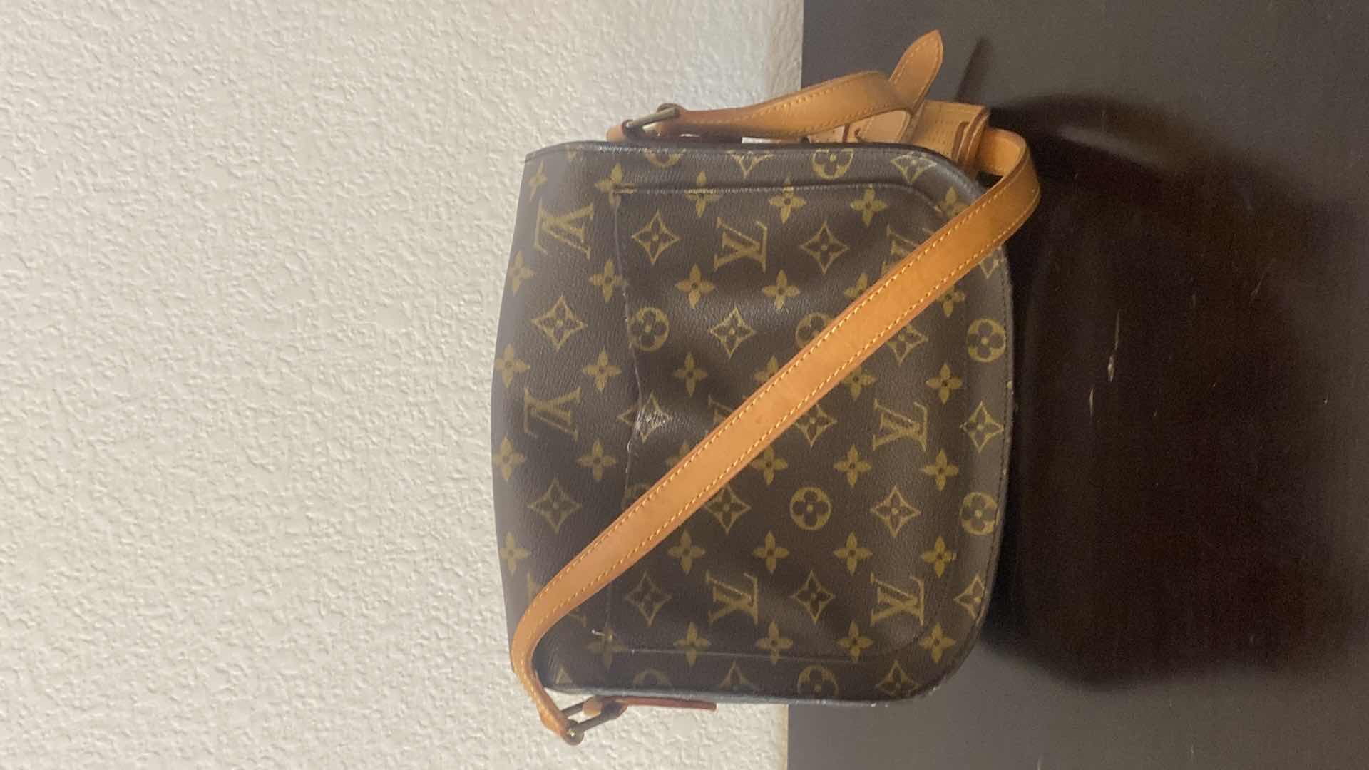 Photo 1 of VINTAGE LOUIS VUITTON ST. CLOUD MONOGRAM GM HANDBAG 9 1/2“ X 2 1/2” H9”
