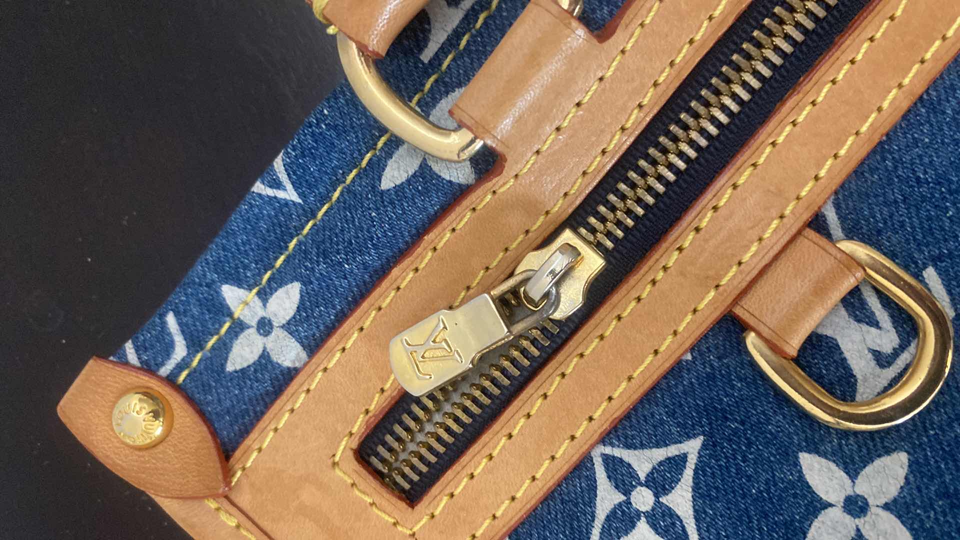 Photo 1 of REPLICA LOUIS VUITTON DENIM MONOGRAM FLAT SHOPPER HAND BAG 12 1/2“ X 14 1/2“ EXCLUDING HANDLES