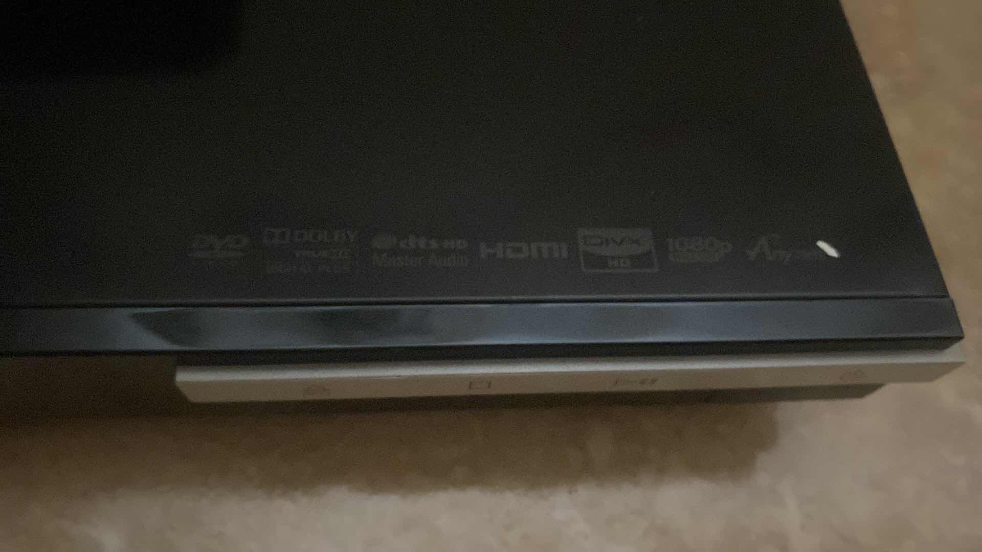 Photo 1 of SAMSUNG 3-D BLU-RAY PLAYER WITH REMOTE
