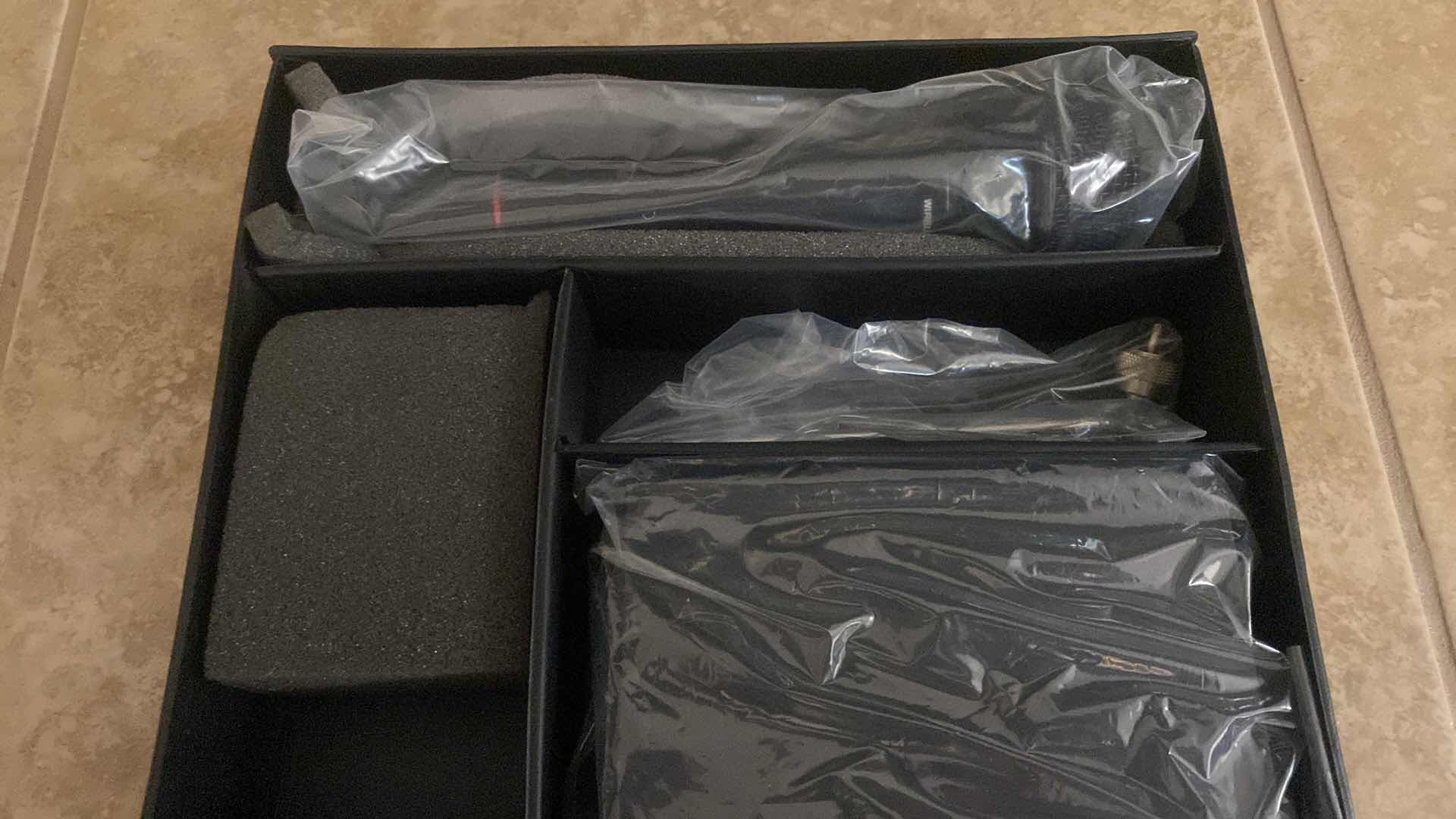Photo 1 of GEMINI SOUND PRODUCTS GSP SERIES BH – 180 VHF HIGH BAND WIRELESS SYSTEM MICROPHONE