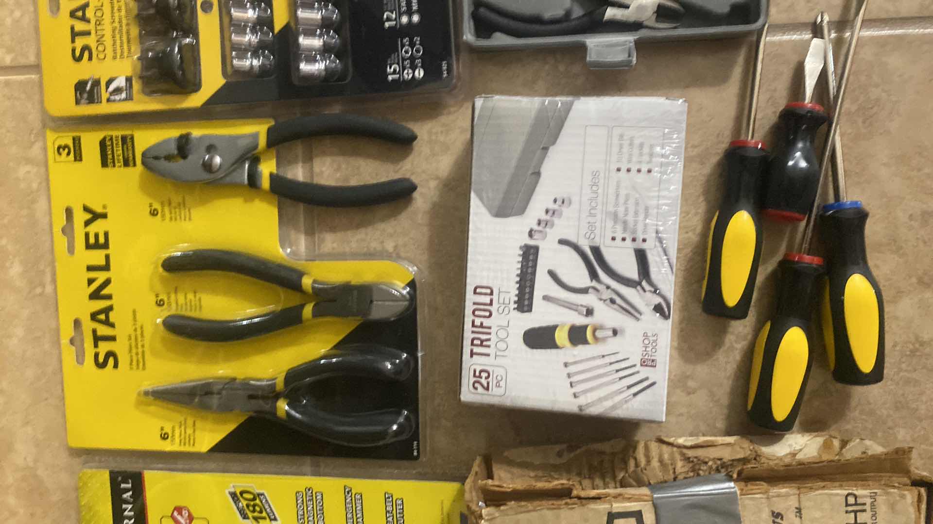 Photo 1 of HOUSEHOLD TOOLS
