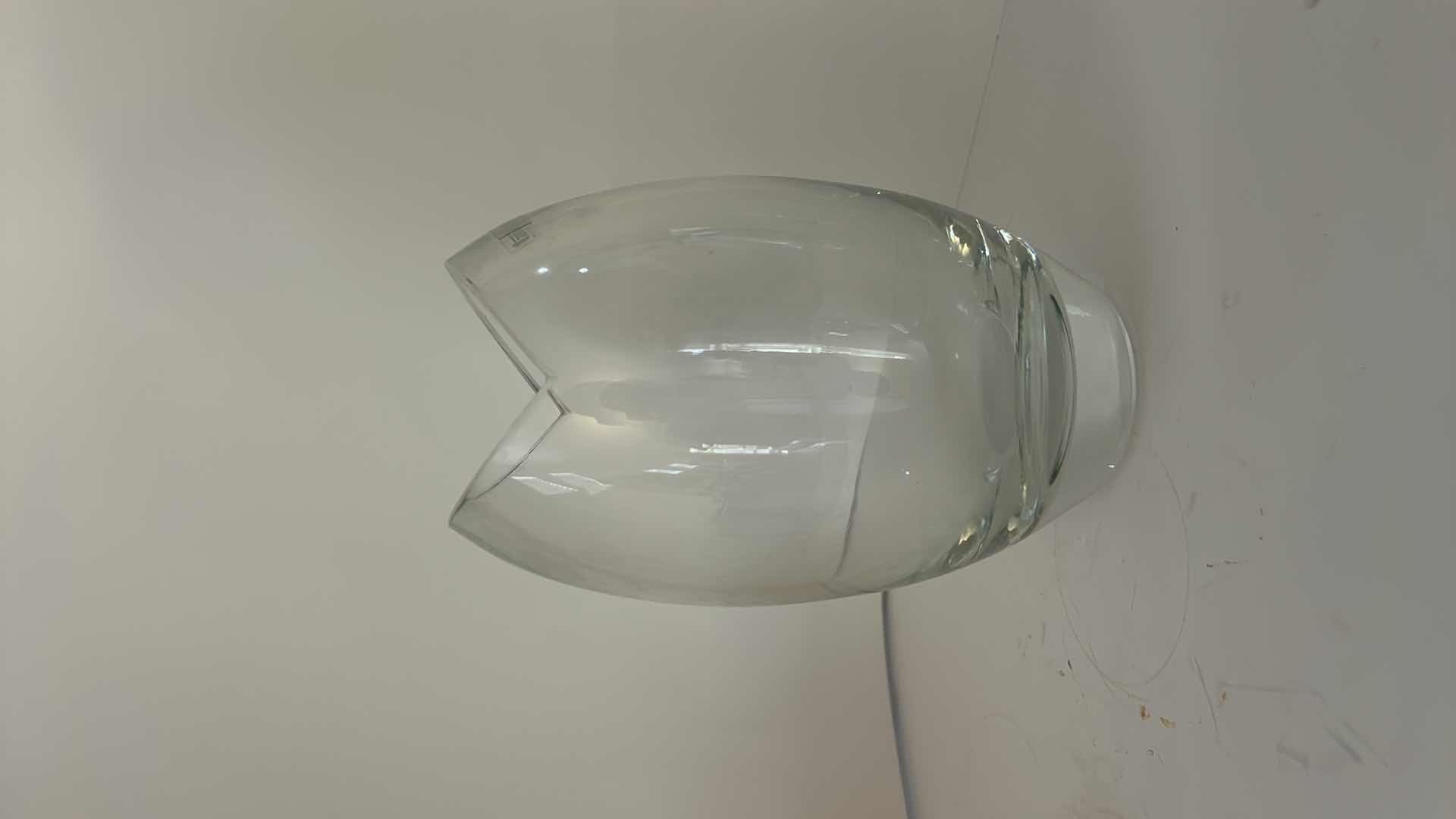 Photo 1 of TARNOW POLAND LEAD CRYSTAL “FISH MOUTH”, TULIP VASE H7.5”