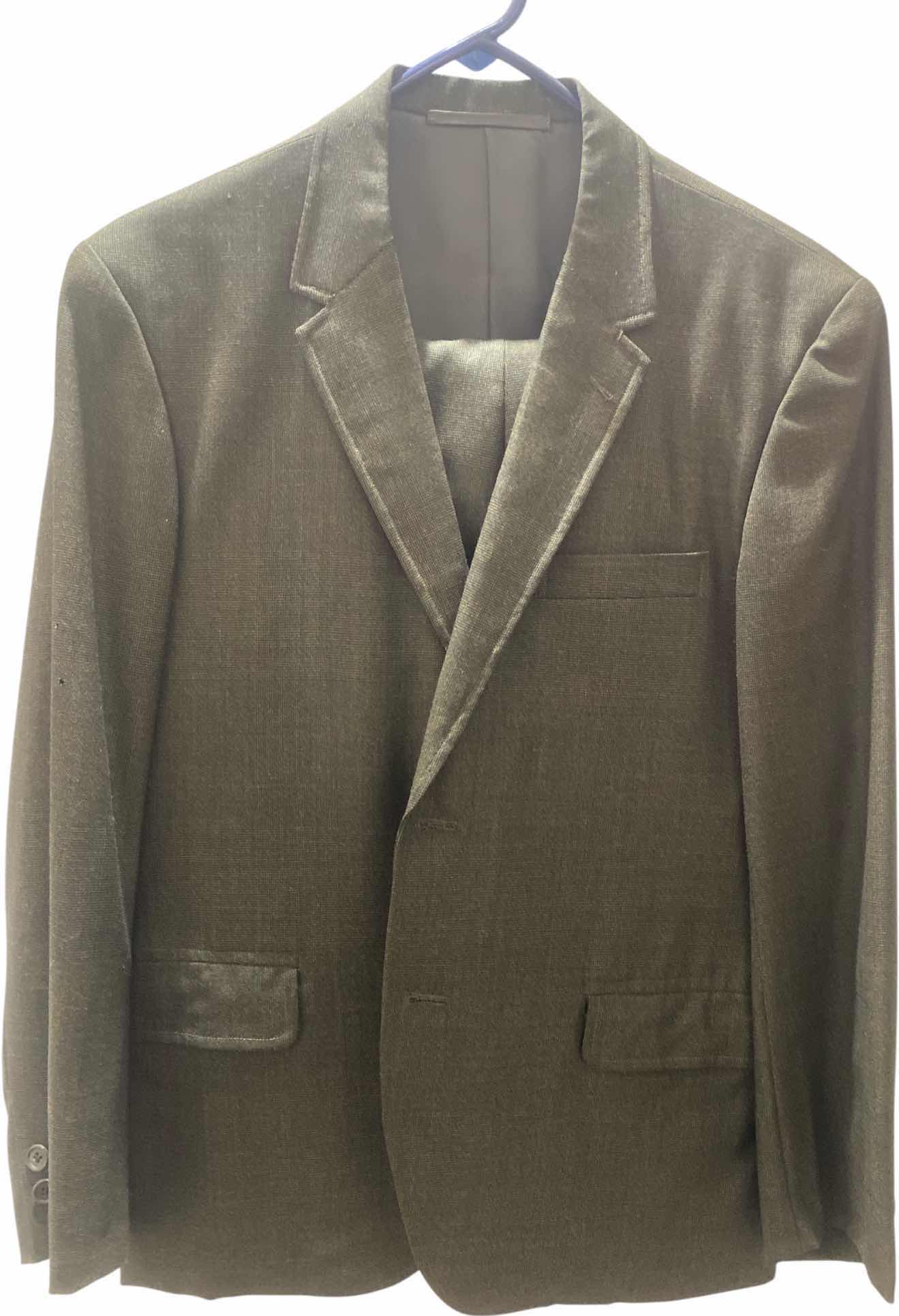 Photo 1 of HAND FASHIONED MEN’S SUIT FROM HONG KONG ESTIMATED SIZE 36 TO 40