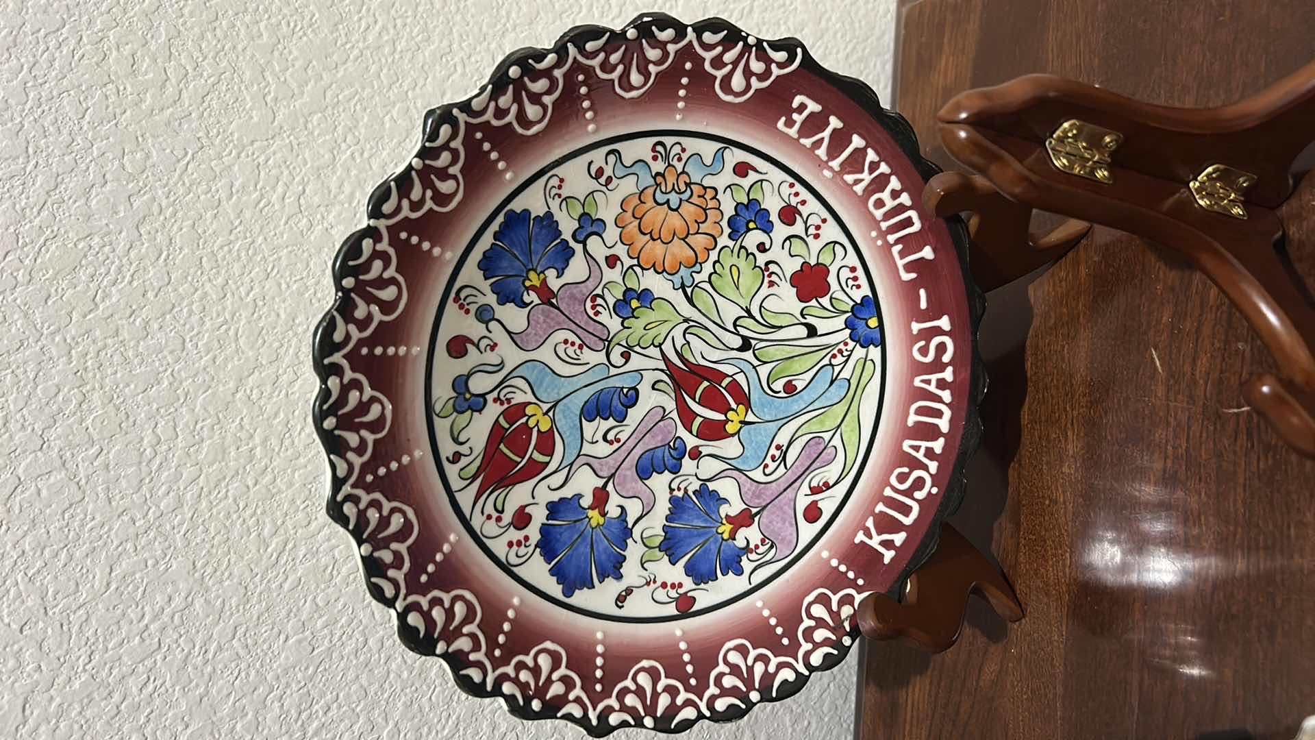 Photo 1 of SIX DECORATIVE PLATES