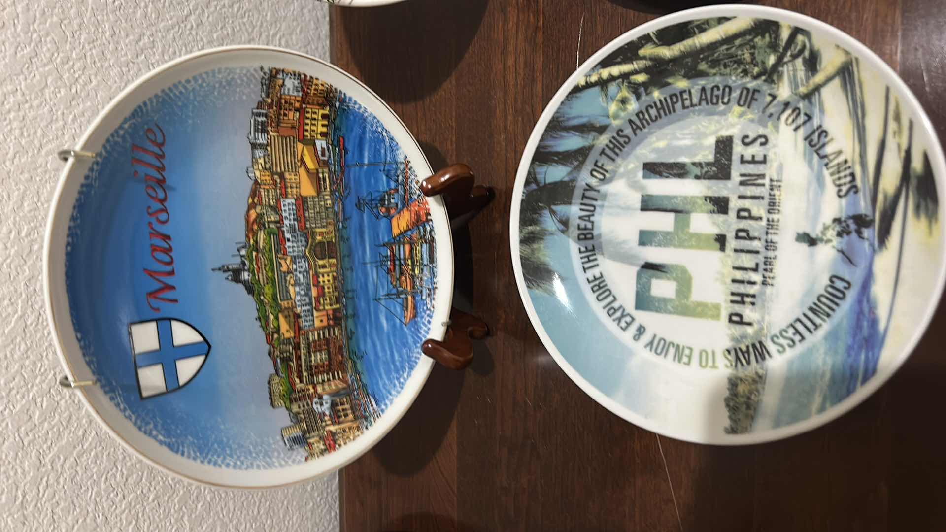 Photo 1 of SIX DECORATIVE PLATES