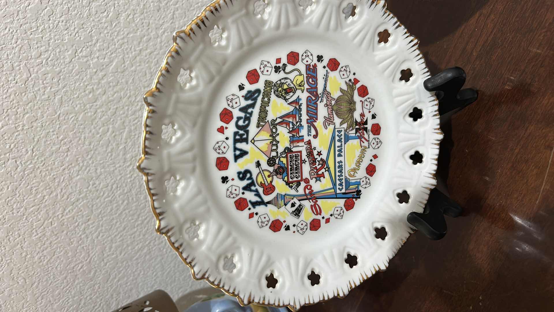 Photo 1 of 3-LAS VEGAS CASINO THEMED SOUVENIR COLLECTOR PLATES