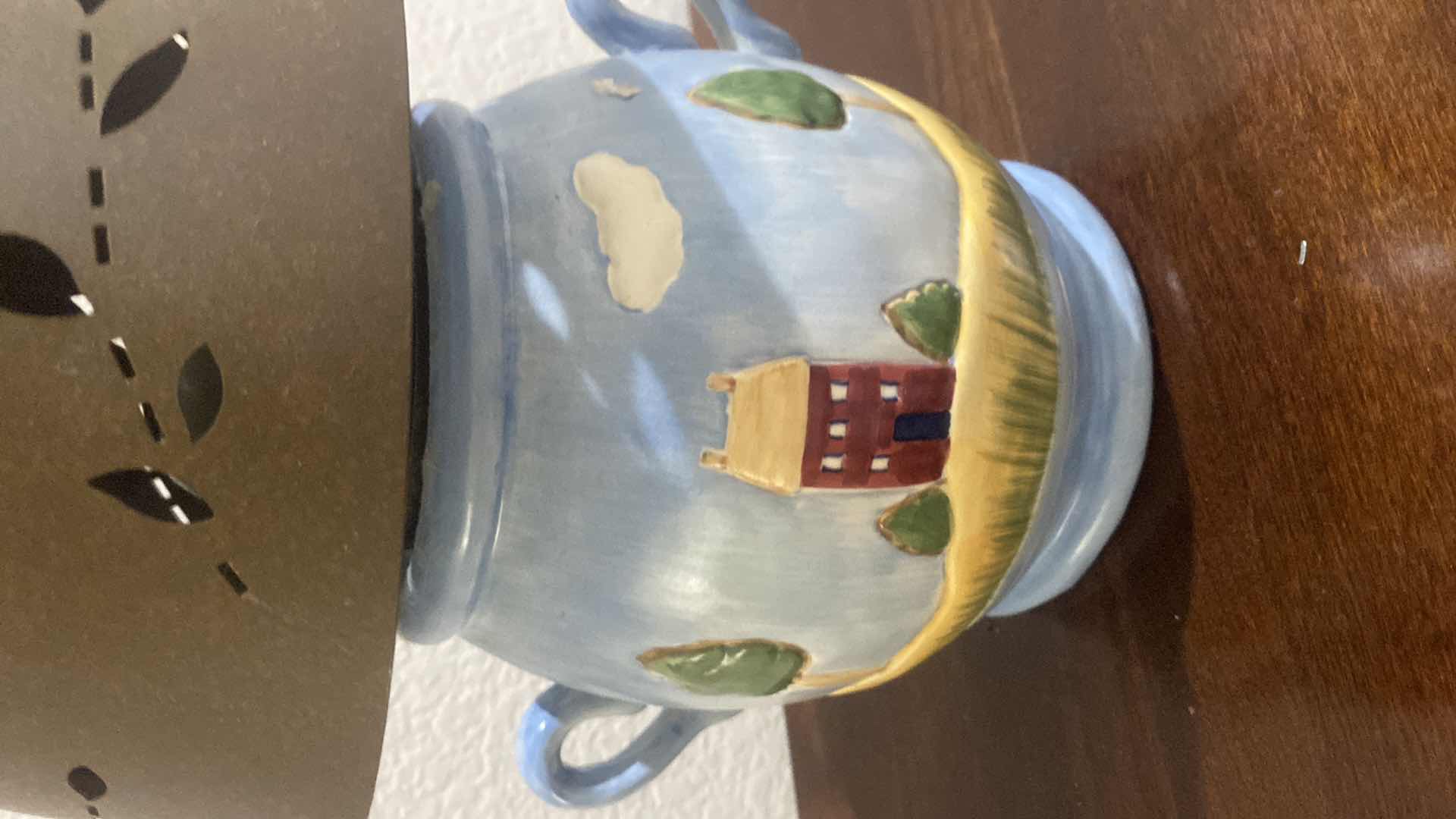 Photo 1 of VINTAGE RUST AND BARRY AND COMPANY COUNTRYSIDE, COTTAGE, CERAMIC VOTIVE HOLDER LAMP H11”