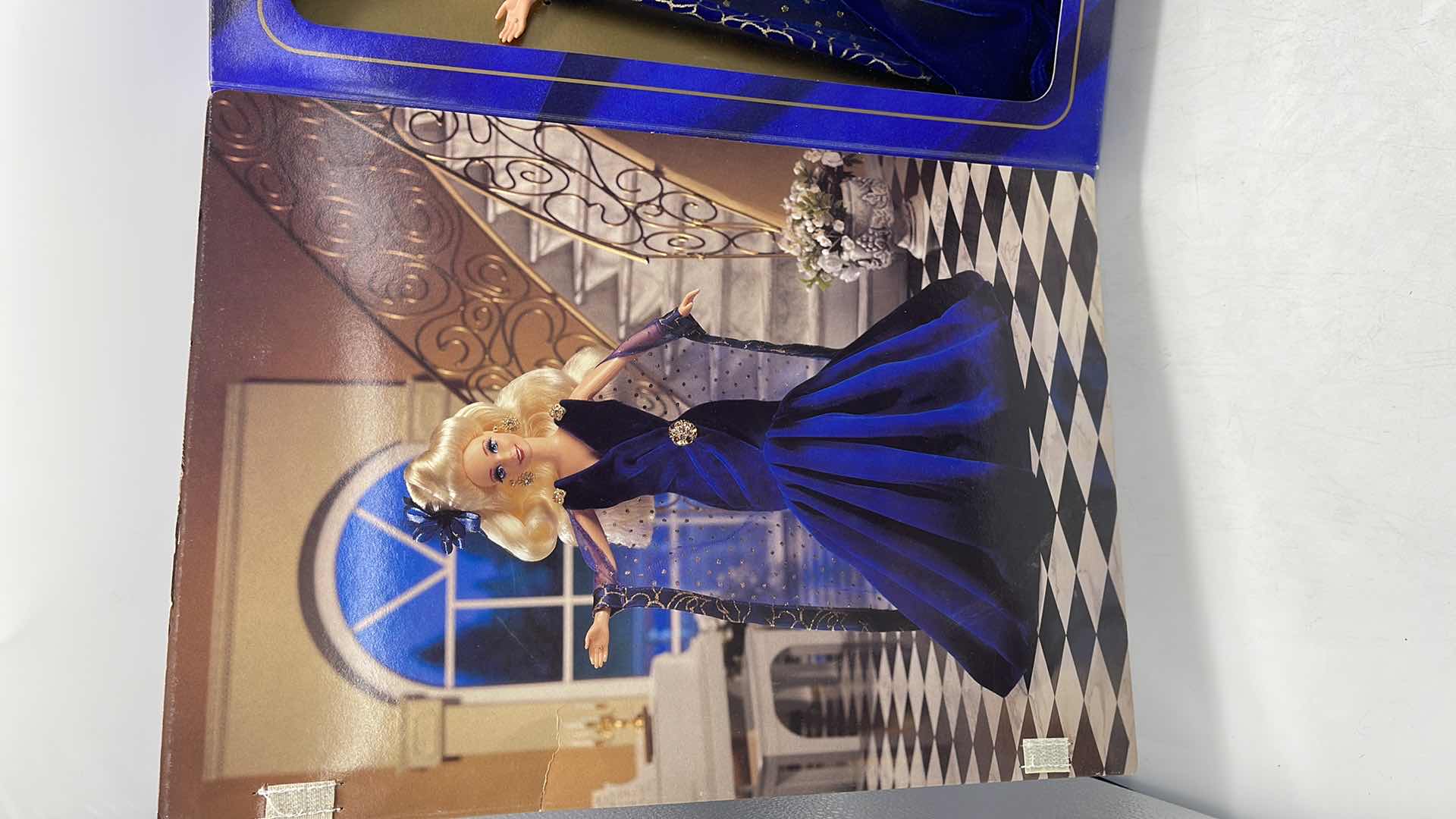 Photo 1 of MATTEL SAPPHIRE DREAM BARBIE DOLL 1995 approx value $100