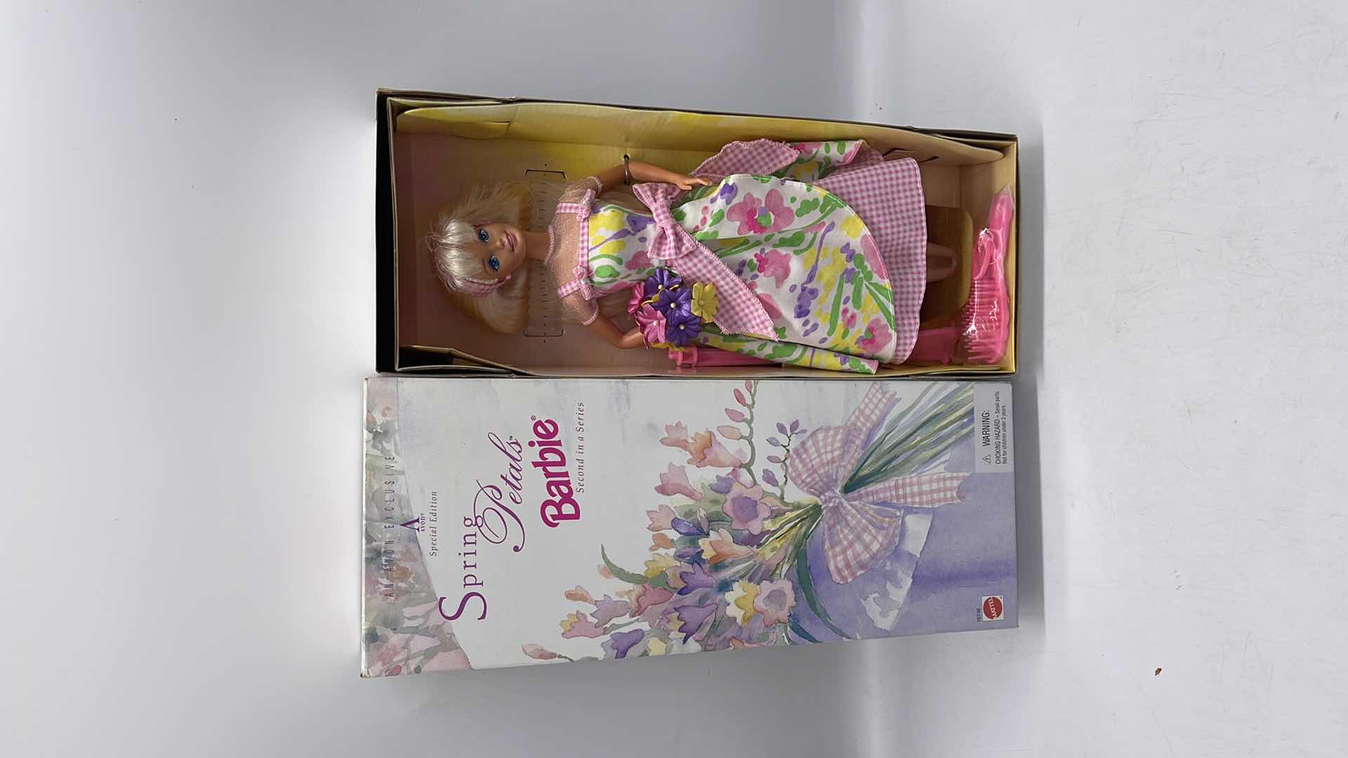 Photo 1 of RARE AVON SPRING PETALS 1996 BARBIE APPROX VALUE $120