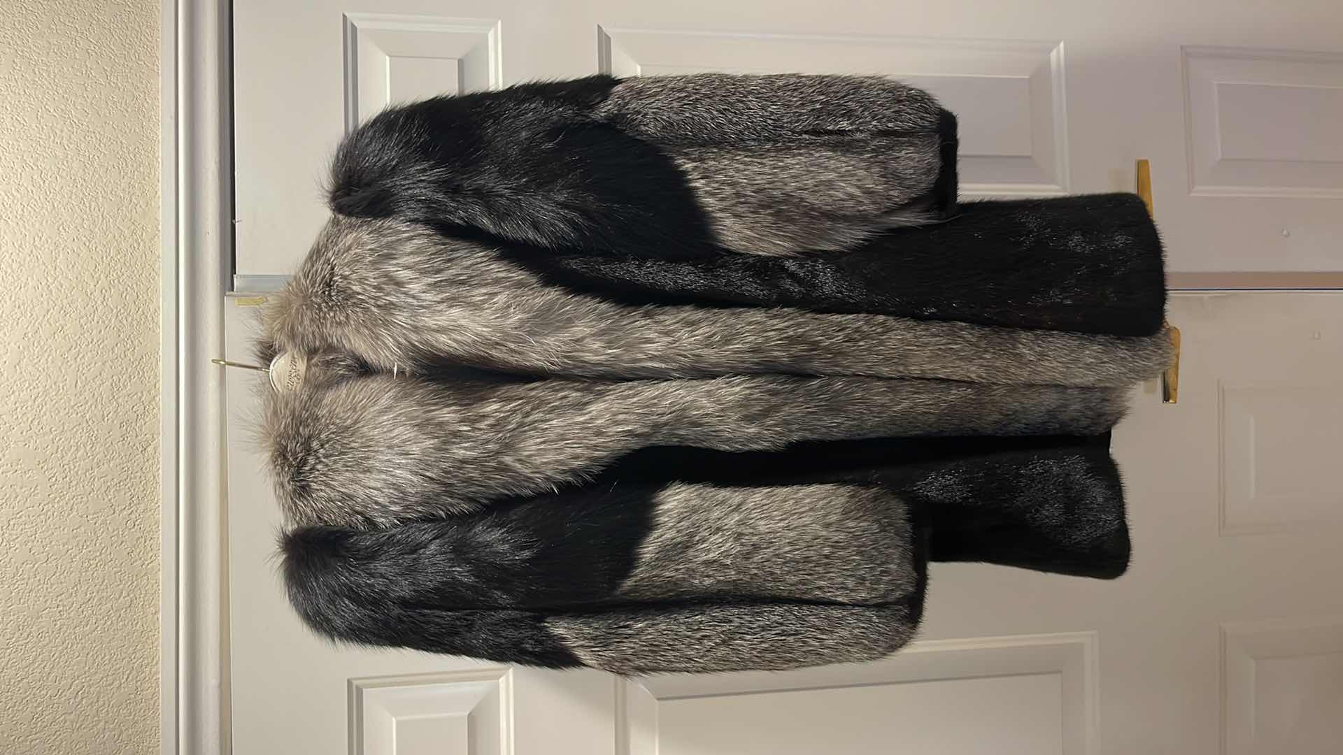 Photo 1 of MORRIS KAYE & SONS MINK FUR COAT APPROX VALUE $1500