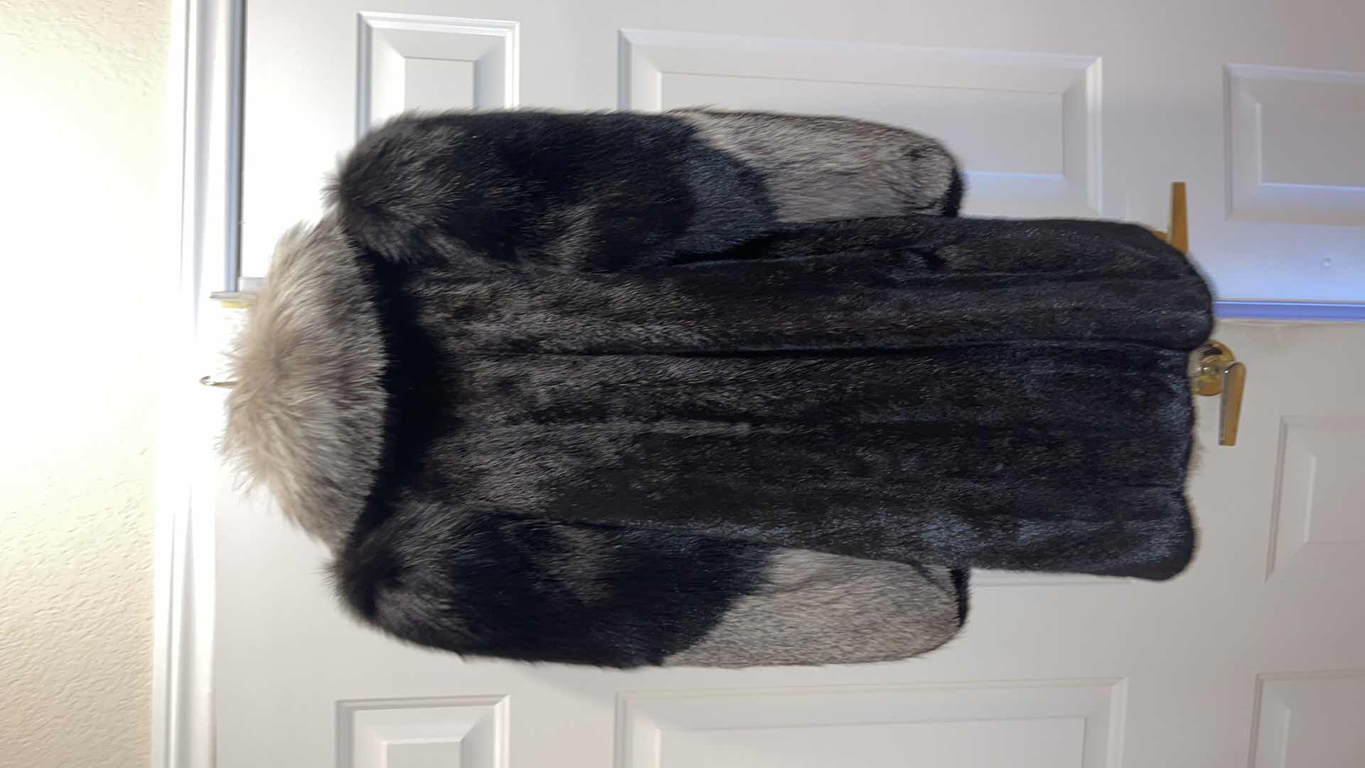 Photo 1 of MORRIS KAYE & SONS MINK FUR COAT APPROX VALUE $1500