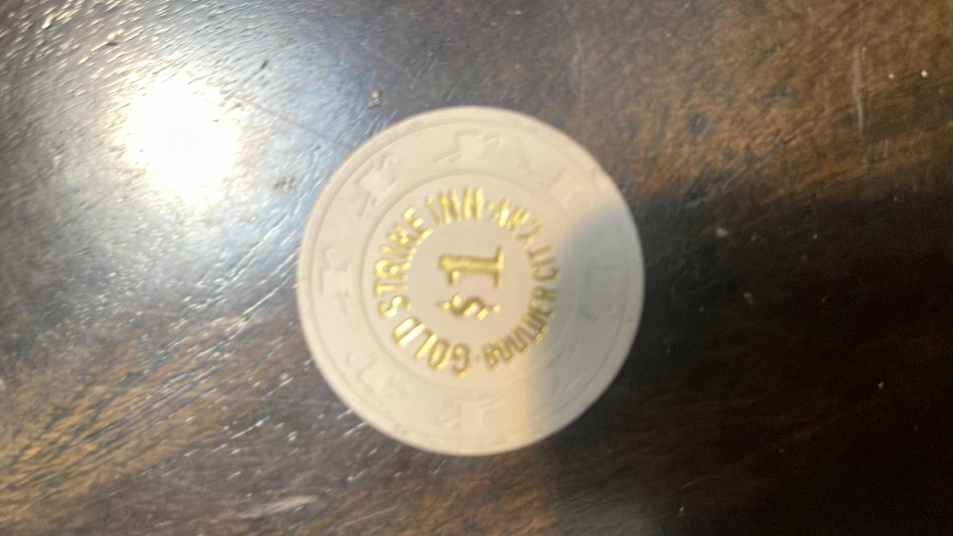 Photo 1 of RARE GOLD STRIKE BOULDER CASINO 1$ CHIP