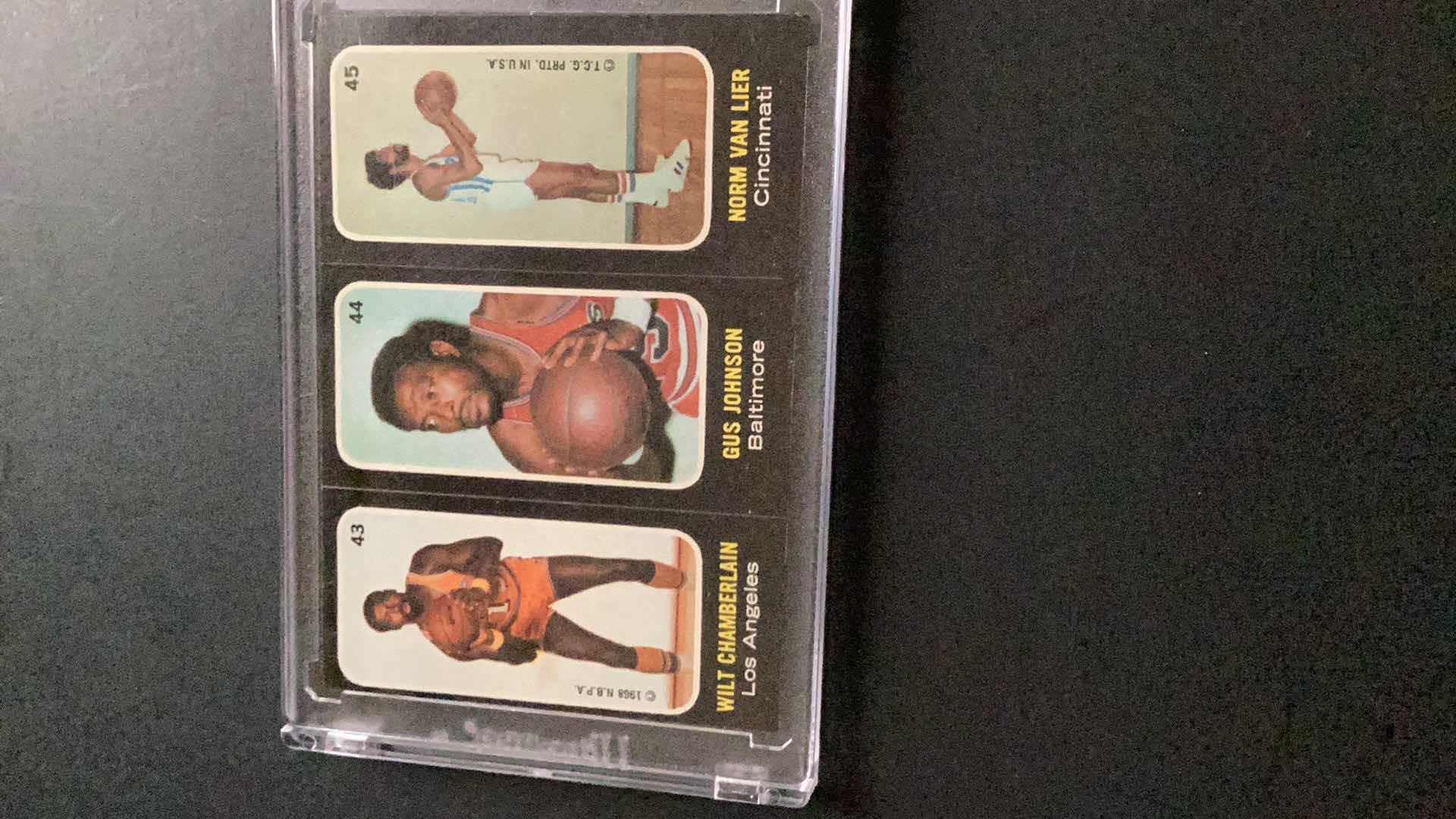 Photo 1 of 1971 TOPPS STICKERS WILT CHAMBERLAIN $100