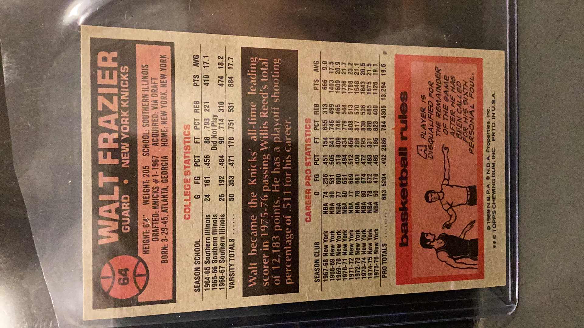 Photo 1 of 1976 TOPPS WALT FRAZIER TOPPS CARD #64