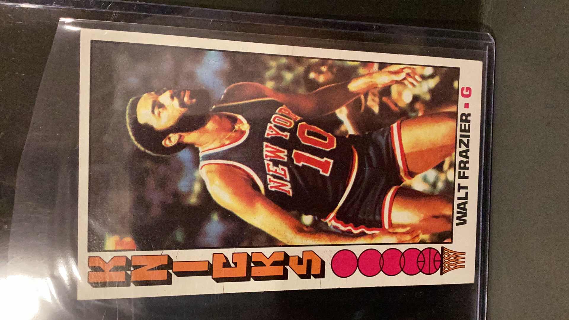 Photo 1 of 1976 TOPPS WALT FRAZIER TOPPS CARD #64