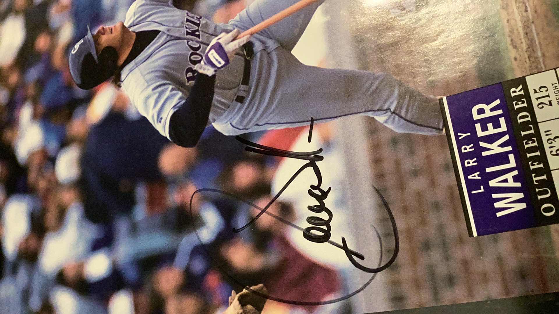 Photo 1 of 1995 LARRY WALKER AUTOGRAPHED 8 X 10