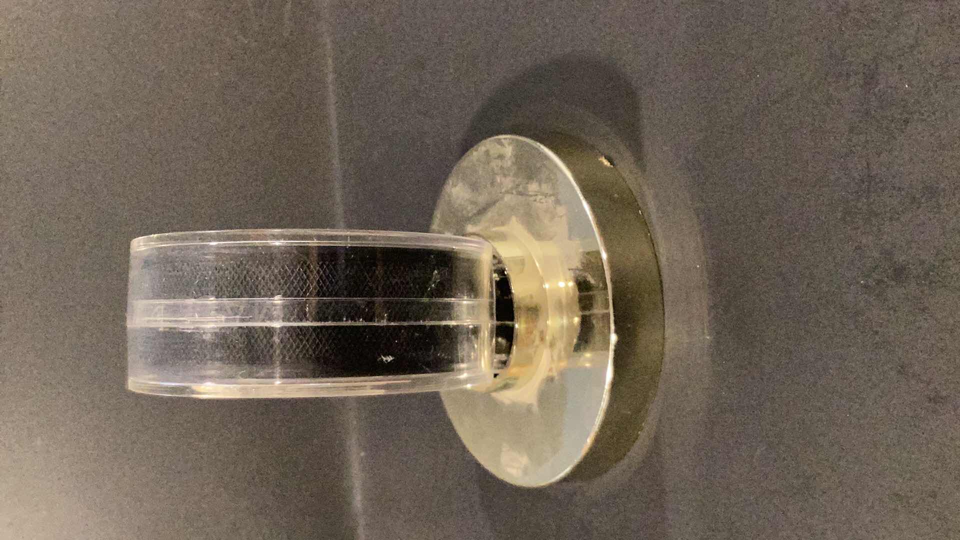 Photo 2 of 1996 AUTOGRAPHED PUCK LOS ANGELES KINGS BYRON DAFOE #31