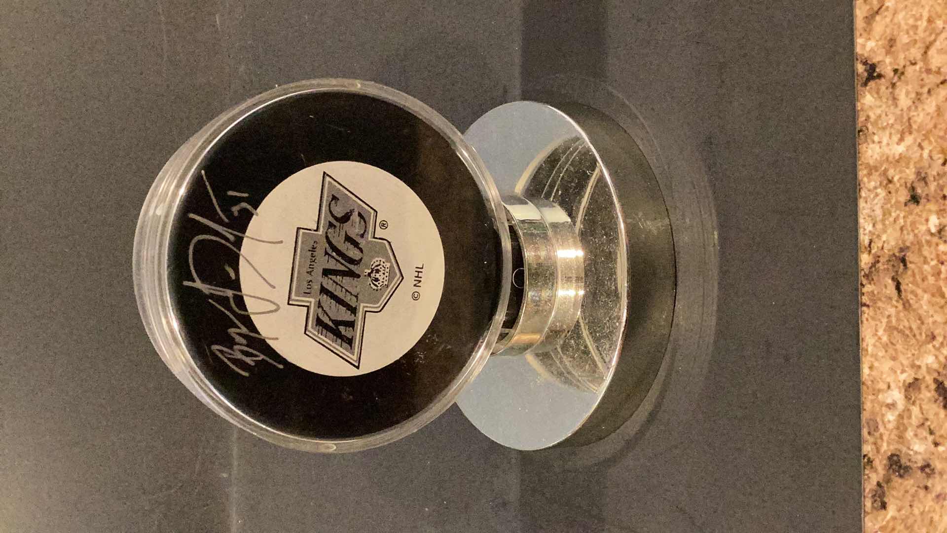 Photo 1 of 1995 AUTOGRAPHED PUCK LOS AMGELES KINGS BYRON DAFOE #31