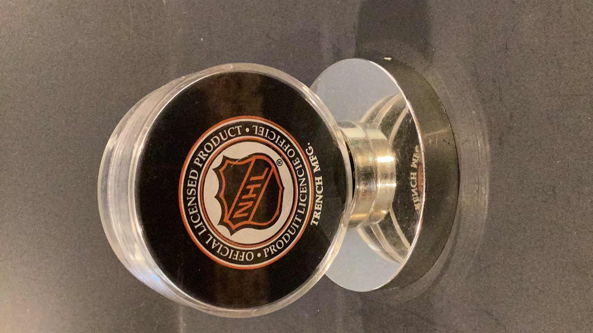 Photo 1 of 1995 AUTOGRAPHED PUCK LOS AMGELES KINGS BYRON DAFOE #31