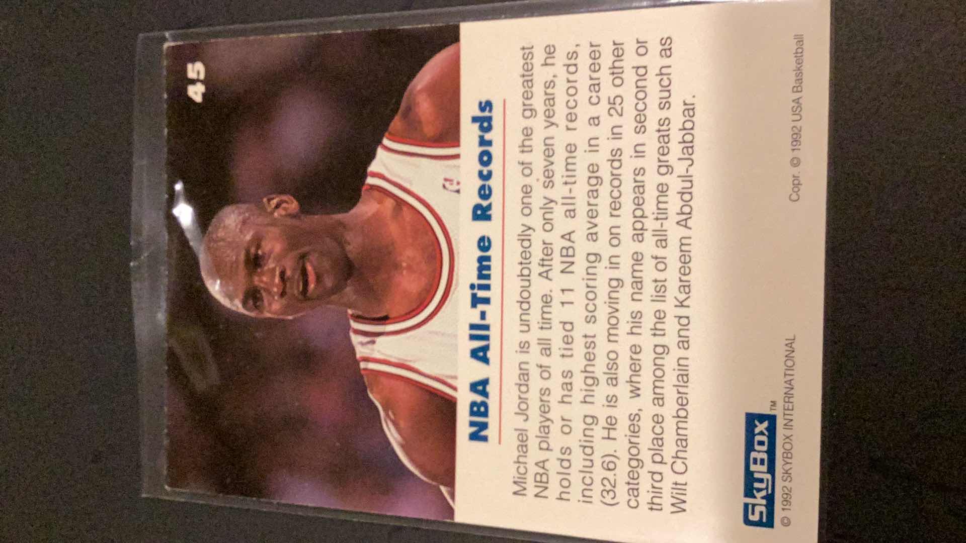 Photo 1 of 1992 SKYBOX #45 MICHAEL JORDAN