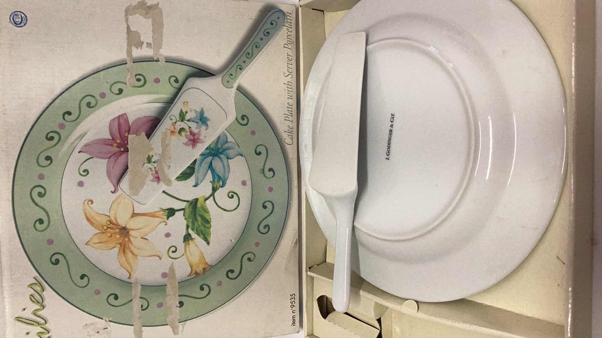 Photo 1 of I. GODINGER & CO. PORCELAIN CAKE PLATE WITH SERVER