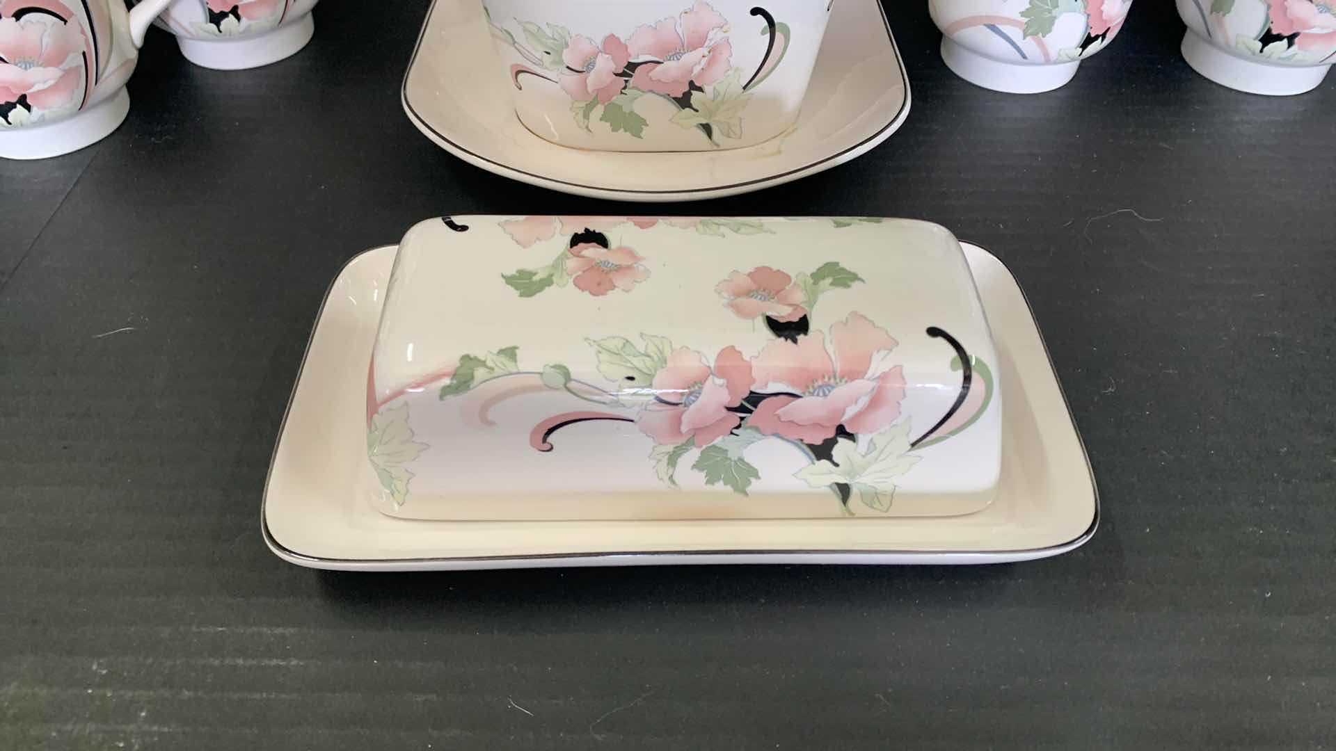 Photo 1 of SANGO QUADRILLE SEMI PORCELAIN DINNERWARE 15 PIECES
