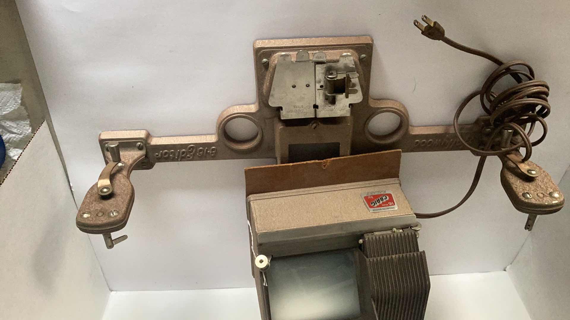 Photo 1 of VINTAGE CRAIG PROJECTOR EDITOR 16MM BY KALART