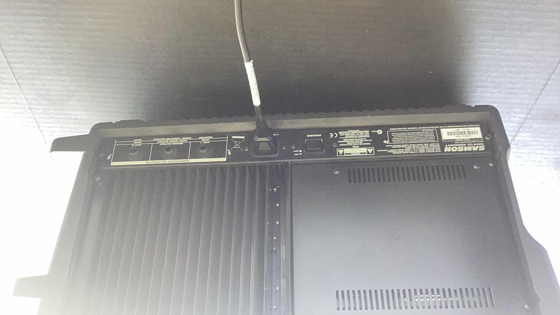 Photo 1 of SAMSON 400 WATT POWERED MIXER