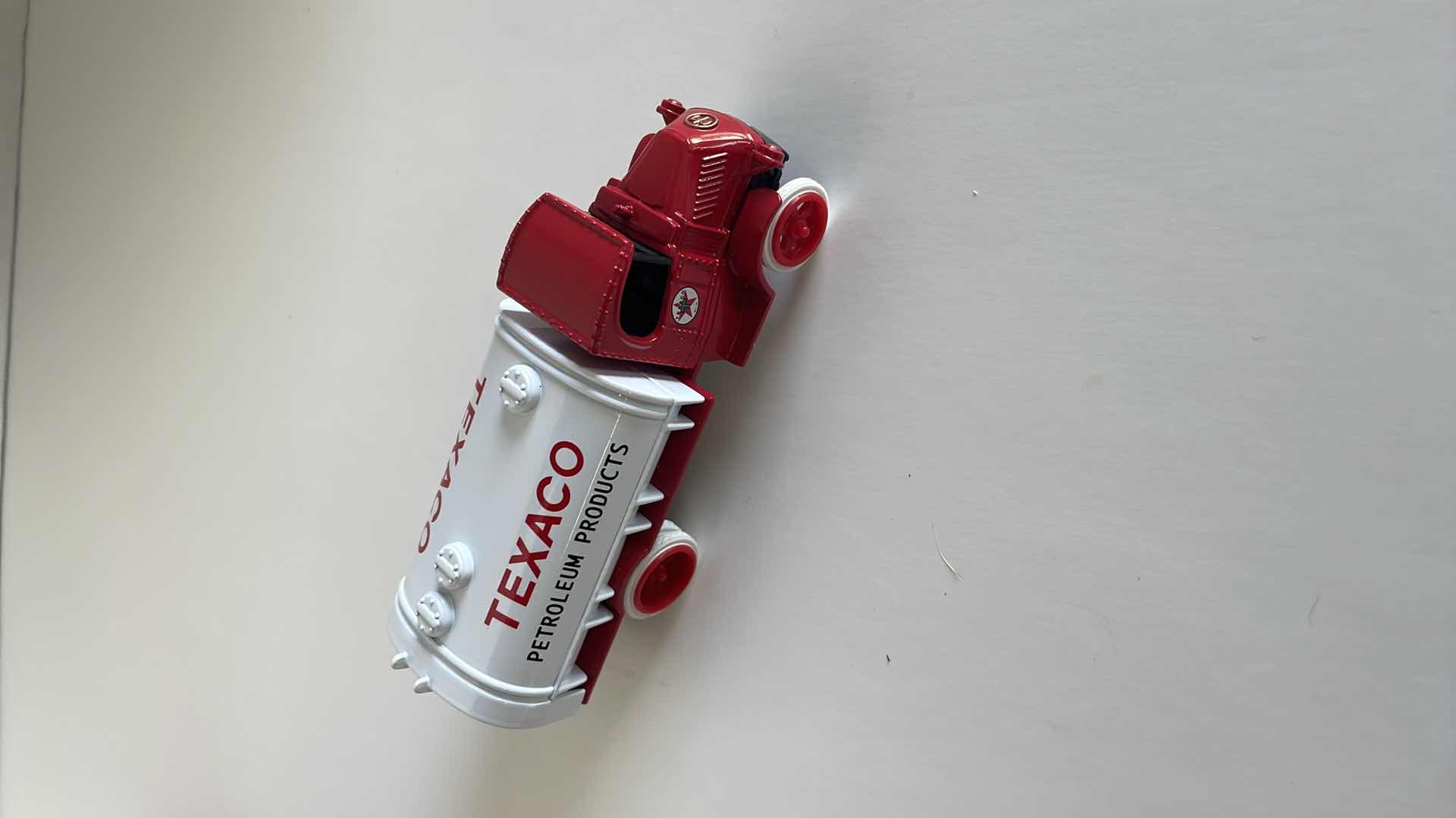 Photo 1 of TEXACO COLLECTORS CLUB 1926 MACK TANKER