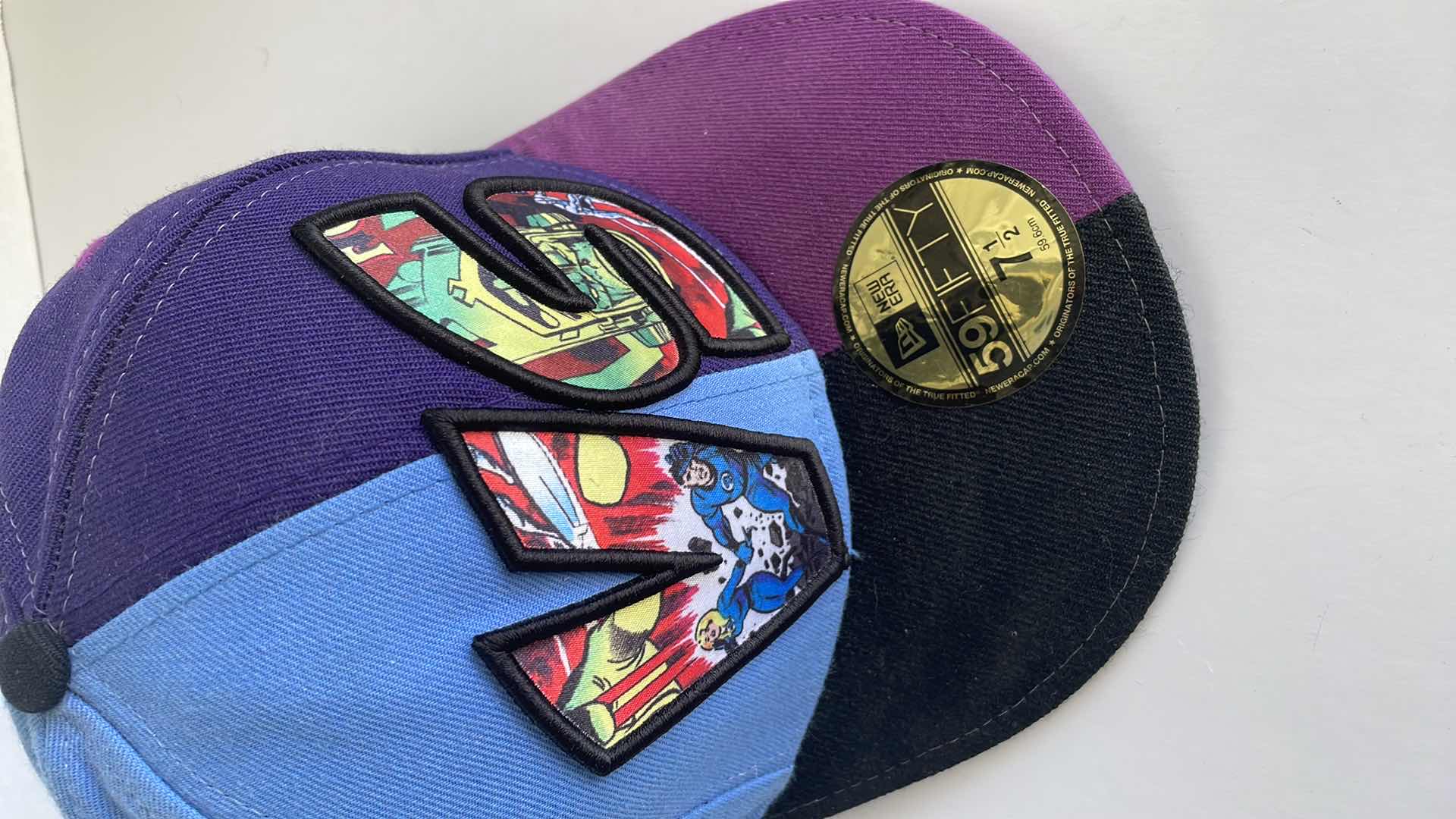 Photo 1 of MARVEL x NEW ERA FANTASTIC 4 VS GALASTIC SILVER SURFACE 59FIFTY FITTED CAP 7 1/2