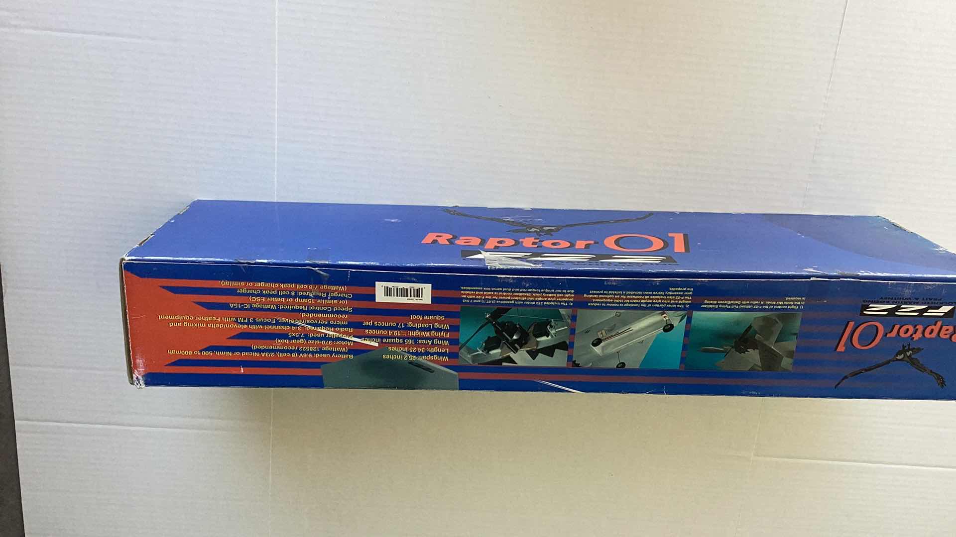 Photo 1 of SPIRIT OF AMERICA F-22 RAPTOR 01 LARGE AIRPLANE MODEL