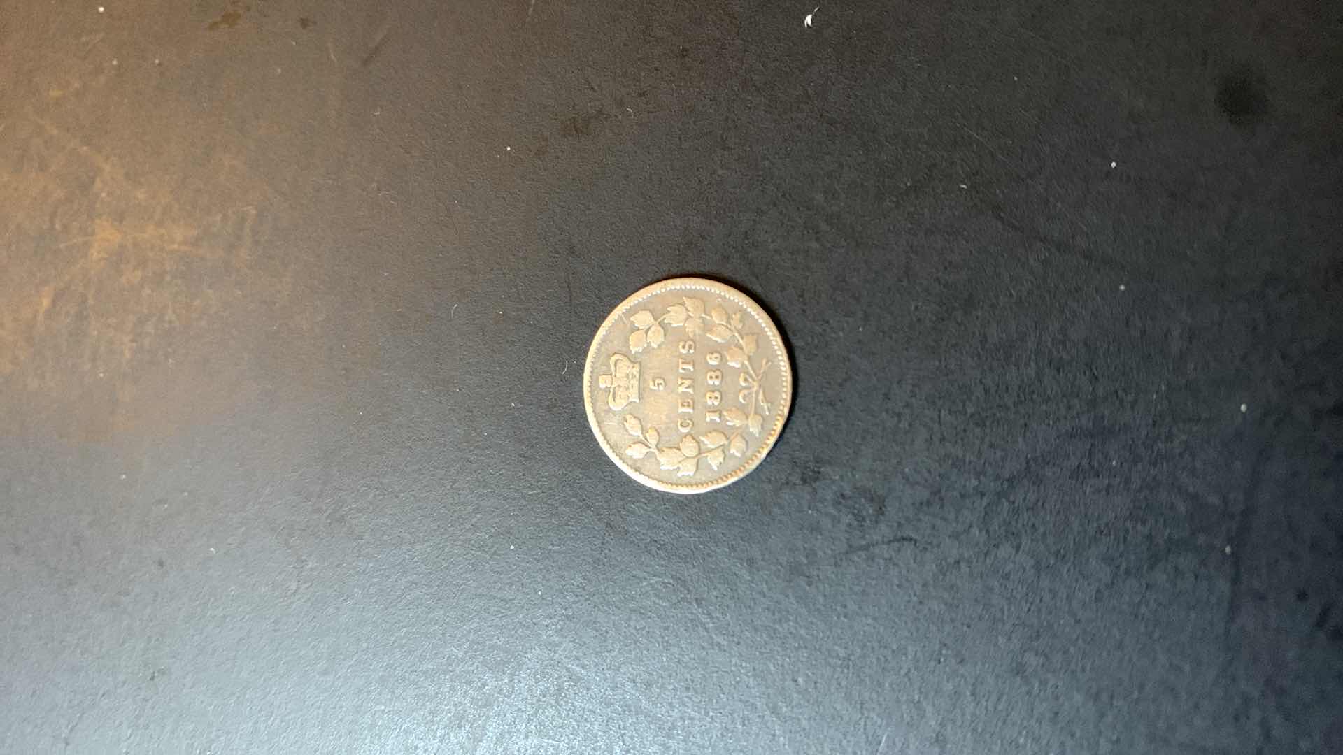 Photo 1 of 1886 CANADA 5 CENTS