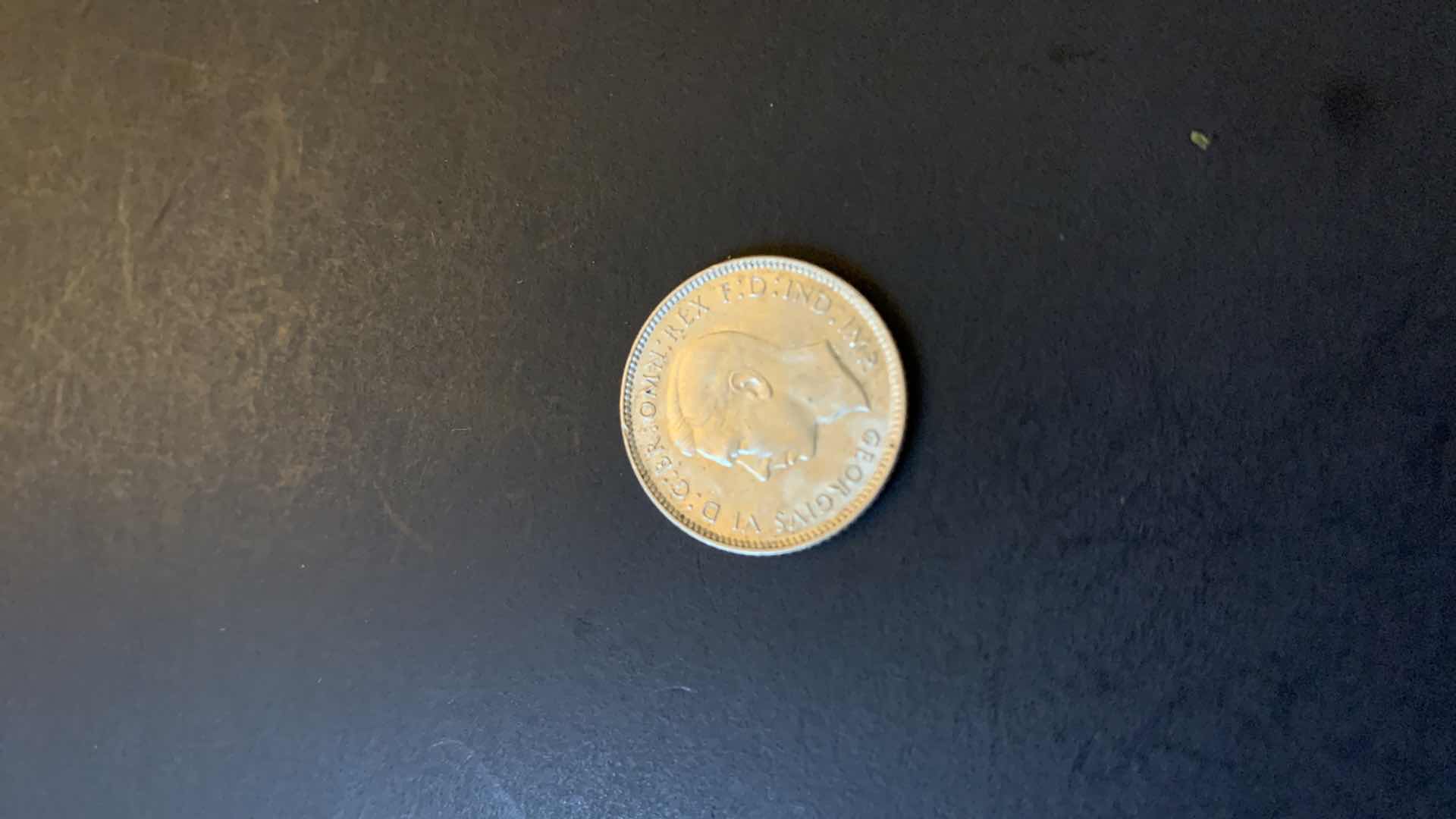 Photo 1 of 1943 AUSTRALIA 6 PENCE