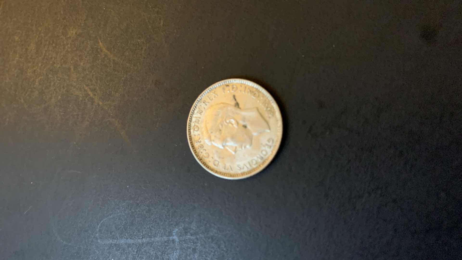 Photo 1 of 1943 AUSTRALIA 6 PENCE