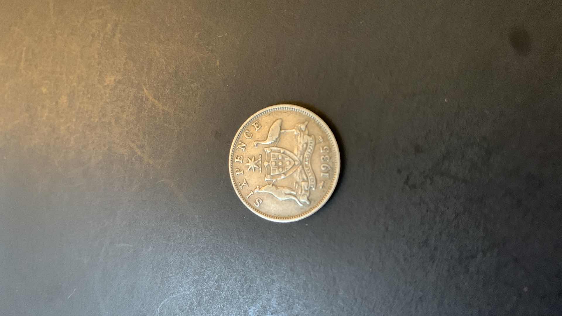 Photo 1 of 1935 AUSTRALIA 6 PENCE