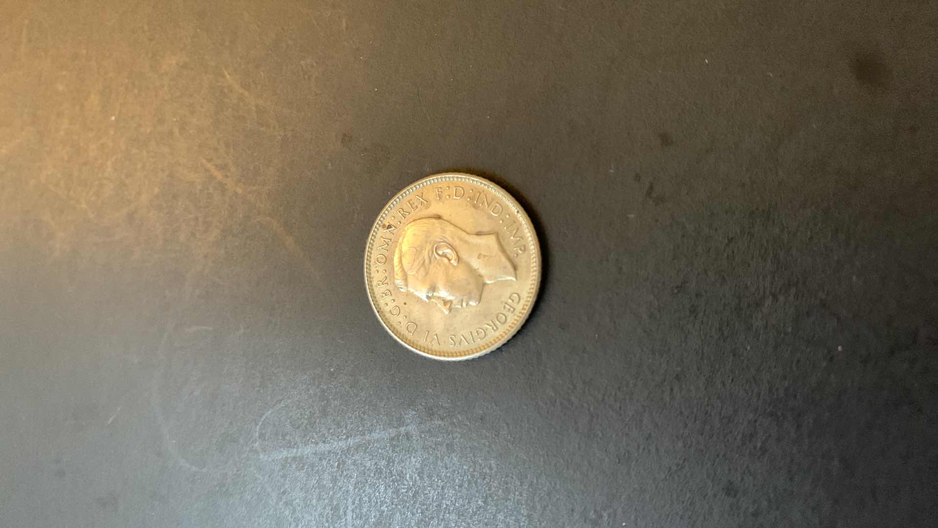 Photo 1 of 1943 AUSTRALIA 6 PENCE
