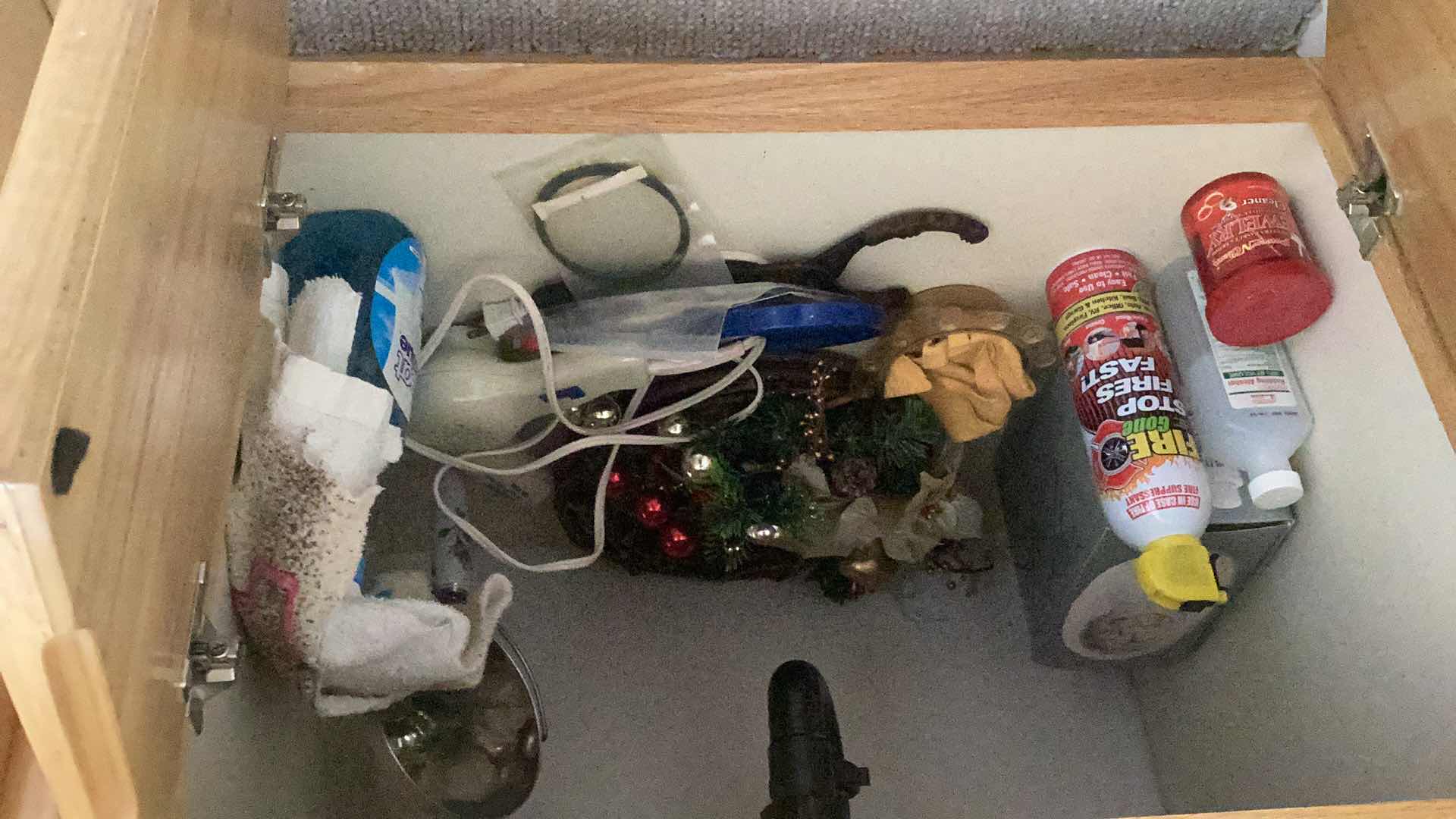 Photo 1 of CONTENTS OF DRAWER AND UNDER SINK