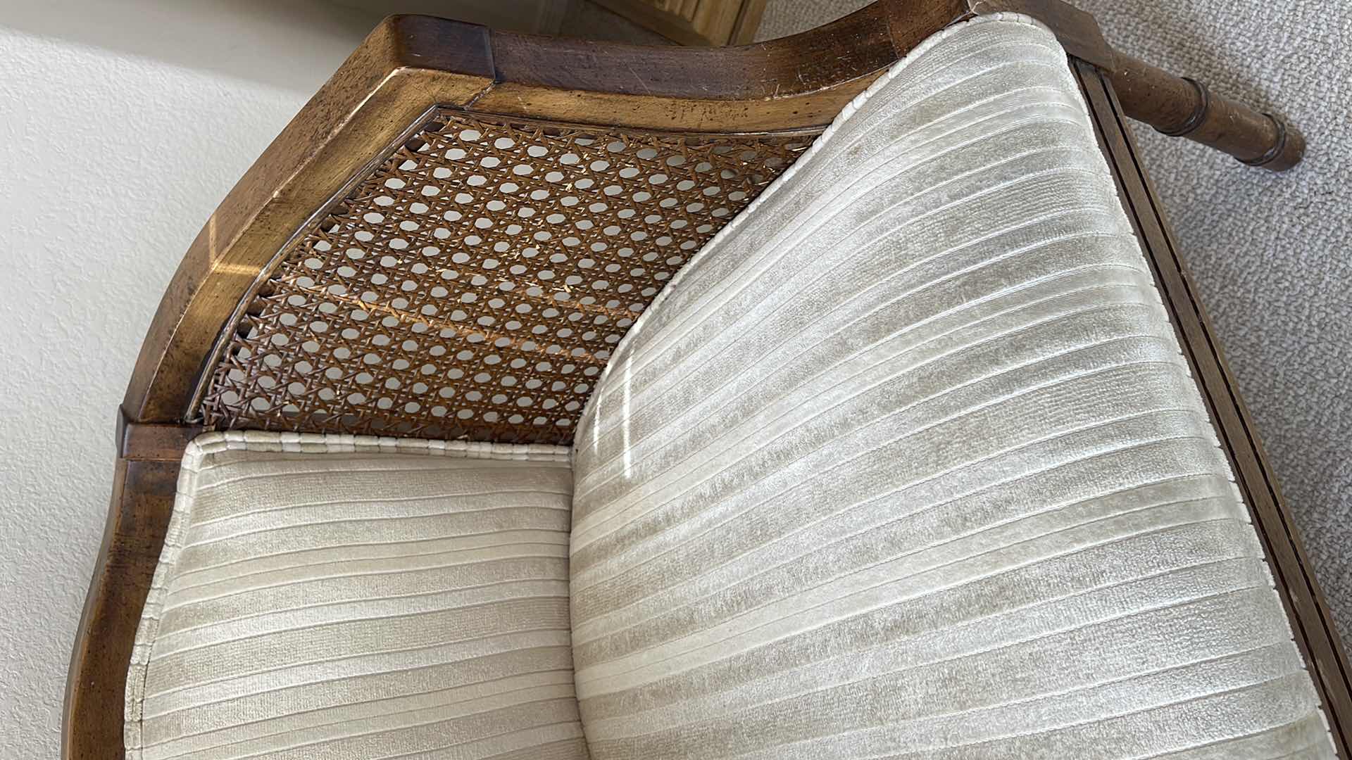 Photo 1 of WOOD BASE ACCENT CHAIR W CLOTH SEAT