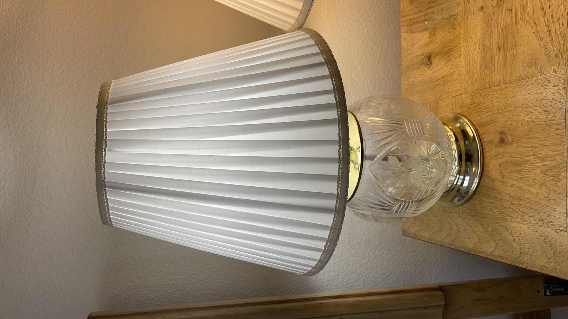 Photo 1 of 2 VINTAGE GLASS BOTTOM TABLE LAMPS H21”