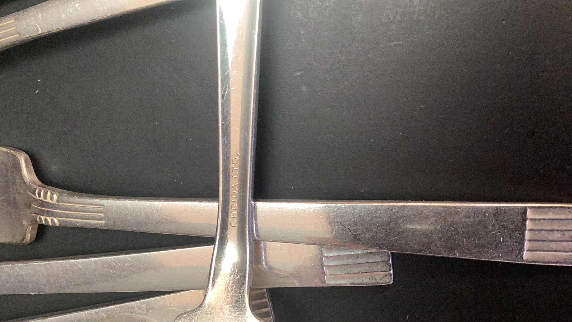 Photo 1 of VINTAGE 39 PIECE ONEDIA FLATWARE SET