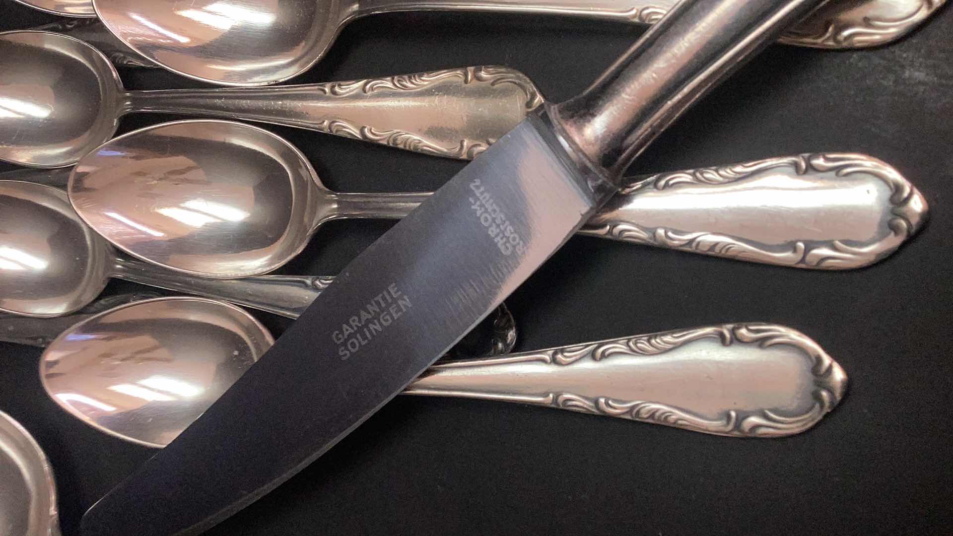 Photo 1 of 50 PIECE GARANTIE SOLINGEN CHROM-ROSTSCHUTZ FLATWARE SET