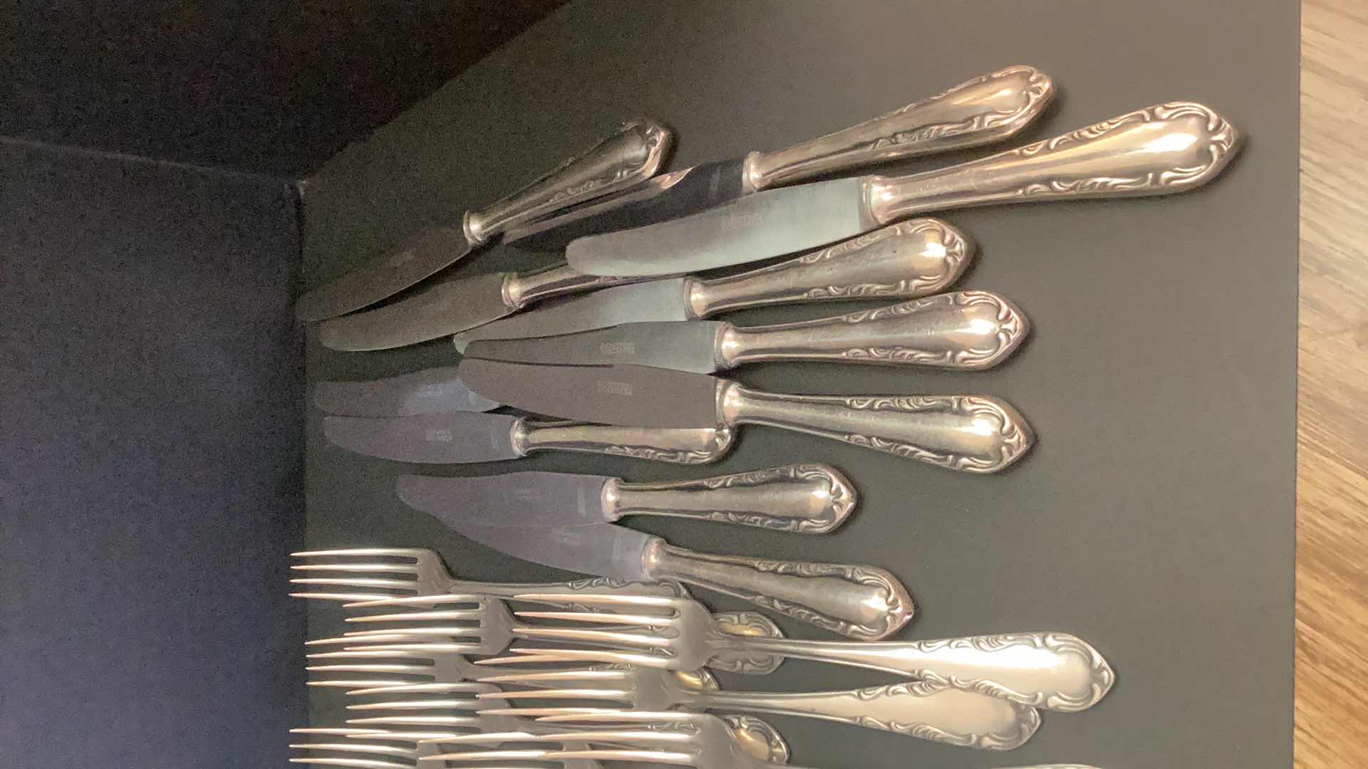 Photo 1 of 50 PIECE GARANTIE SOLINGEN CHROM-ROSTSCHUTZ FLATWARE SET
