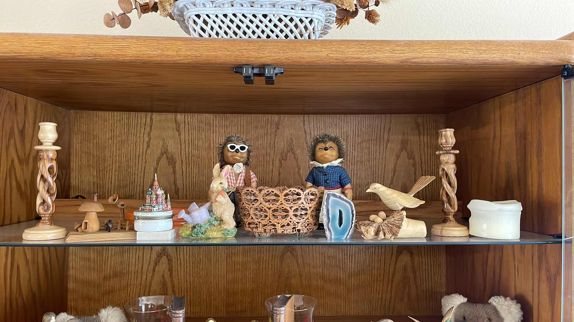 Photo 1 of VINTAGE DECOR