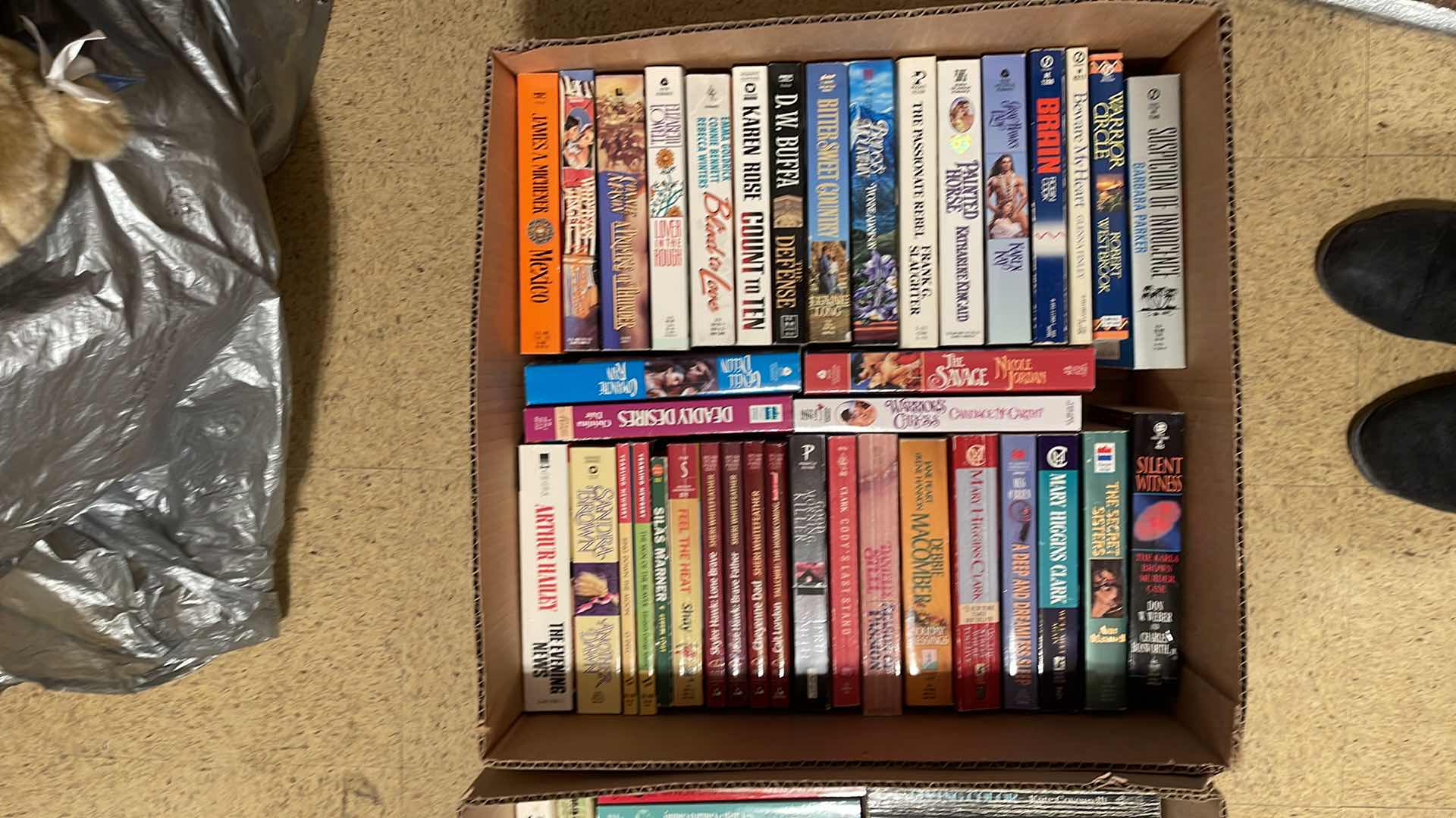 Photo 1 of ASSORTED PAPERBACK BOOKS- LARGE LOT 